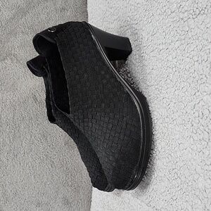 Bernie Mev. Women's Chesca Black Pump 41 (US Women's 9.5) M